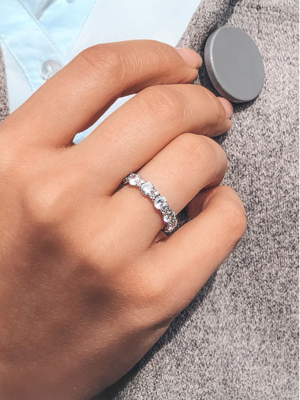 Pierścionek z cyrkonem Srebro 925° (rod) 1136