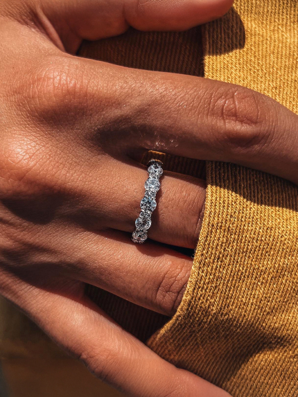 Pierścionek z cyrkonem Srebro 925° (rod) 1136