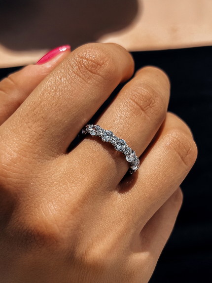 Pierścionek z cyrkonem Srebro 925° (rod) 1136