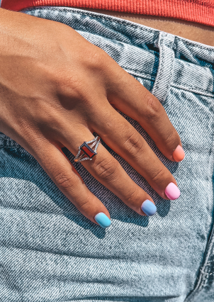 Каблучка гранат Срібло 925° золото 375° 702к