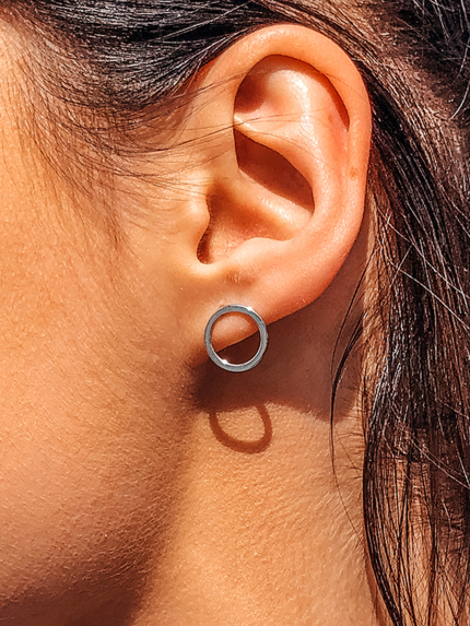 Сережки без вставок Срібло 925° (родій) 071410