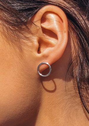 Сережки без вставок Срібло 925° (родій) 070250