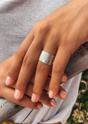 Каблучка без вставок Срібло 925° S0001/4