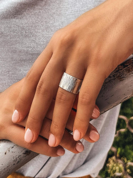 Каблучка без вставок Срібло 925° S0001/4