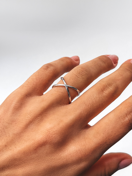 Pierścionek z cyrkonem Srebro 925° (rod) 81676