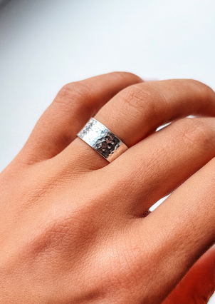 Каблучка без вставок Срібло 925° (родій) s0002/4 р