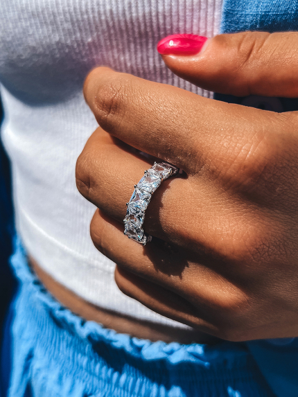 Fianite ring (AAAA) 925° silver (rhodium) sr48w