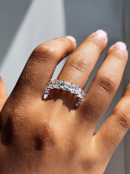 Fianite ring (AAAA) 925° silver (rhodium) sr48w