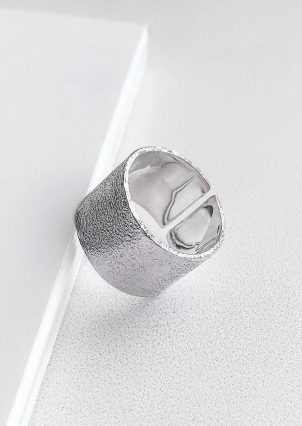 Каблучка без вставок Срібло 925° S0001/6