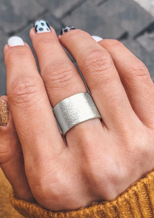 Каблучка без вставок Срібло 925° S0001/6