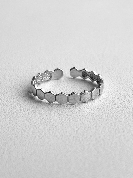 Каблучка без вставок Срібло 925° (родій) 81707