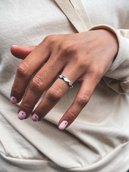 Каблучка без вставок Срібло 925° (родій) 4612077