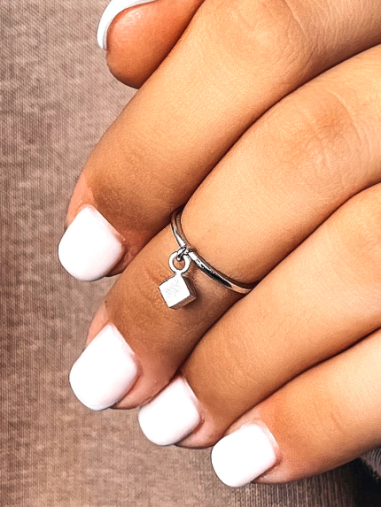 Каблучка без вставок Срібло 925° (родій) к2/1042