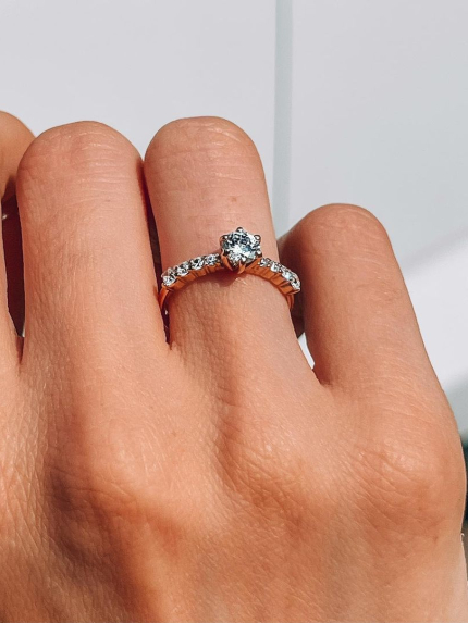 Каблучка фіаніт Золото 585° 331504