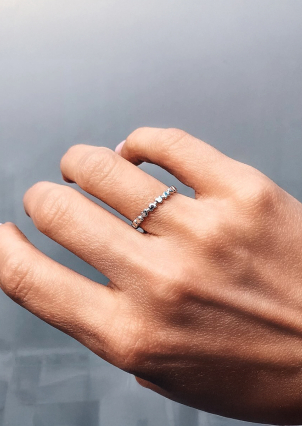 Каблучка без вставок Срібло 925° (родій) 069210