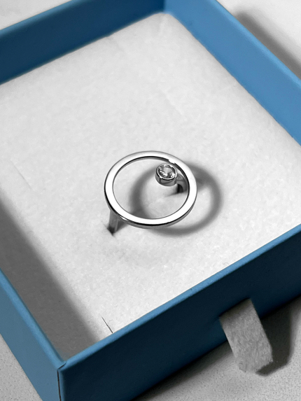 Pierścionek z cyrkonem Srebro 925° (rod) 81662