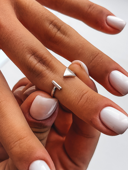 Каблучка без вставок Срібло 925° (родій) 81688