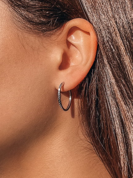 Сережки без вставок Срібло 925° (родій) 1-5131.0.9