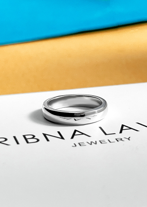 Каблучка без вставок Срібло 925° 0195