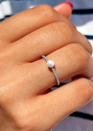 Каблучка перлина Срібло 925° (родій) 120215