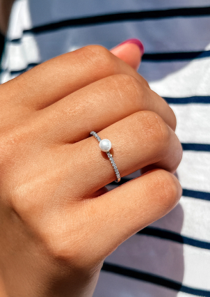 Каблучка перлина Срібло 925° (родій) 120215