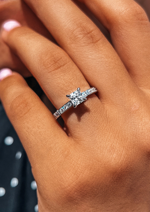 Каблучка Фіаніт (5А) Срібло 925° (родій) ARP07P06