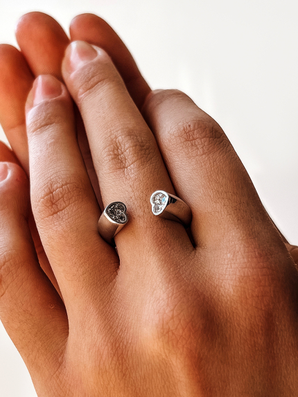 Pierścionek z cyrkonem Srebro 925° (rod) 000521