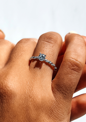 Каблучка Фіаніт (5А) Срібло 925° (родій) ARP06P7