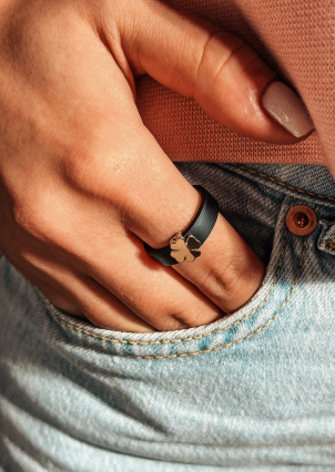 Каблучка без вставок Срібло 925° золото 375° 574к