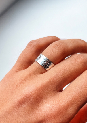 Каблучка без вставок Срібло 925° S0002/4