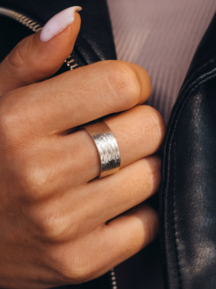 Каблучка без вставок Срібло 925° S0002/3