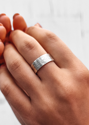 Каблучка без вставок Срібло 925° S0002/3