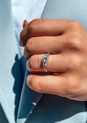 Pierścionek z cyrkonem Srebro 925° (rod) 1204