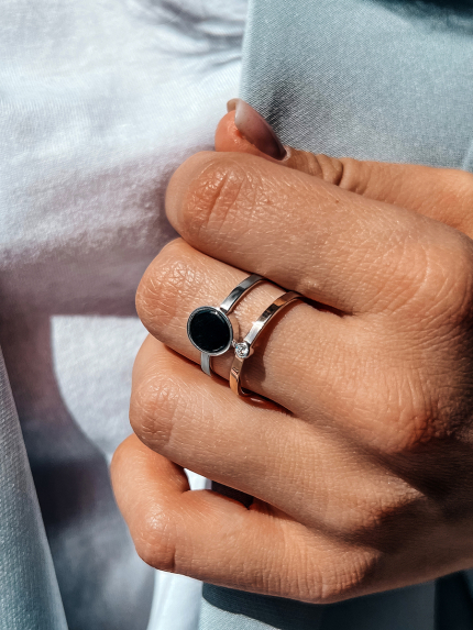 Каблучка онікс Срібло 925° золото 375° 690к