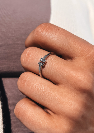 Каблучка фіаніт Срібло 925° (родій) 001410