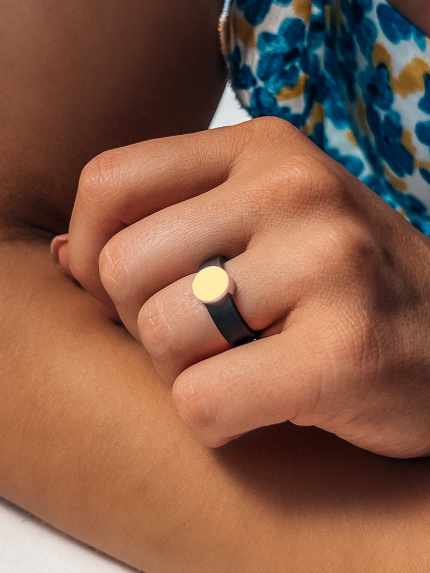 Каблучка без вставок Срібло 925° золото 375° 000933