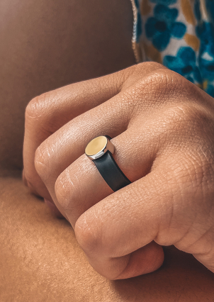 Каблучка без вставок Срібло 925° золото 375° 000933