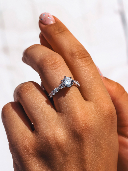 Fianite ring (8A) Silver 925° (rhodium) LZR13P6