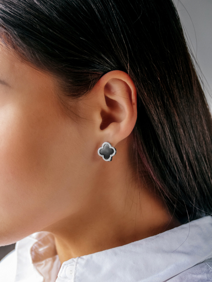 Kolczyki z onyksu Srebro 925° (rod) 000199