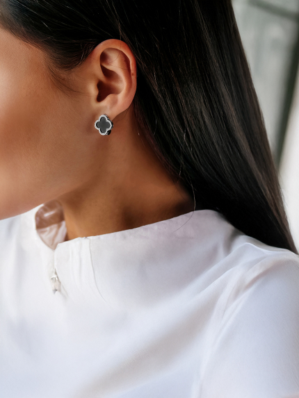 Kolczyki z onyksu Srebro 925° (rod) 000199