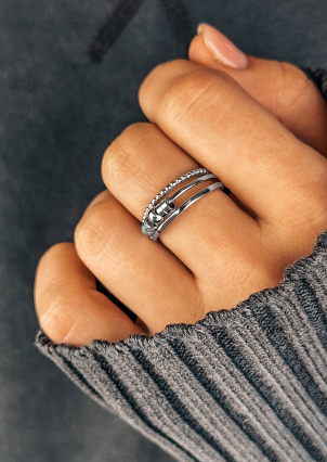 Каблучка без вставок Срібло 925° (родій) 958003