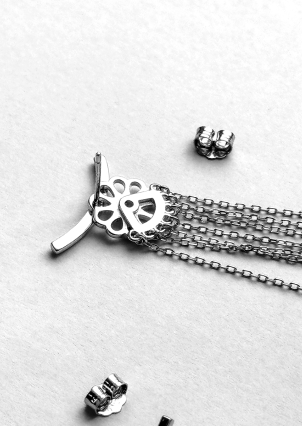 Сережки без вставок Срібло 925° (родій) GSE680P