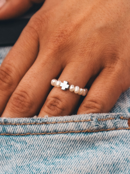 Pierścionek z perłą Srebro 925° (rod) GSR757PM