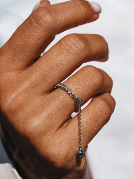 Pierścionek z cyrkonem Srebro 925° (rod) 978355